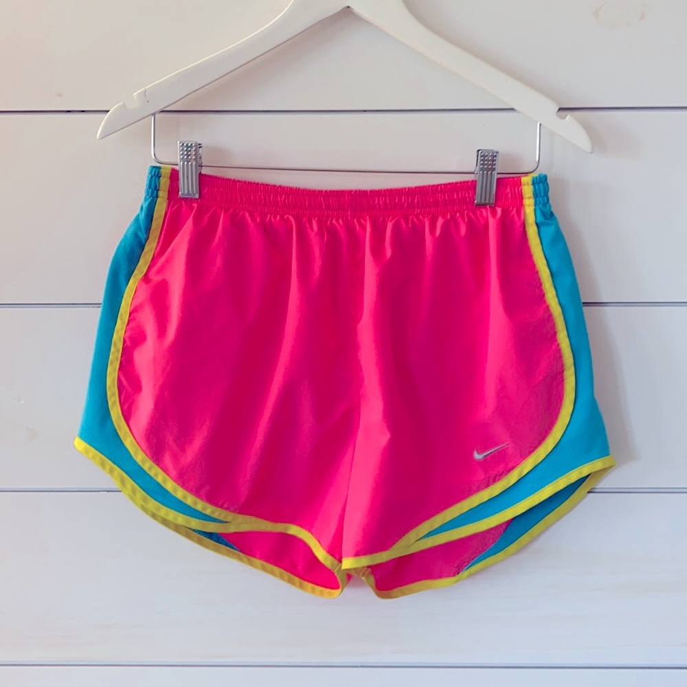 Nike Tempo Dri-Fit - Size M